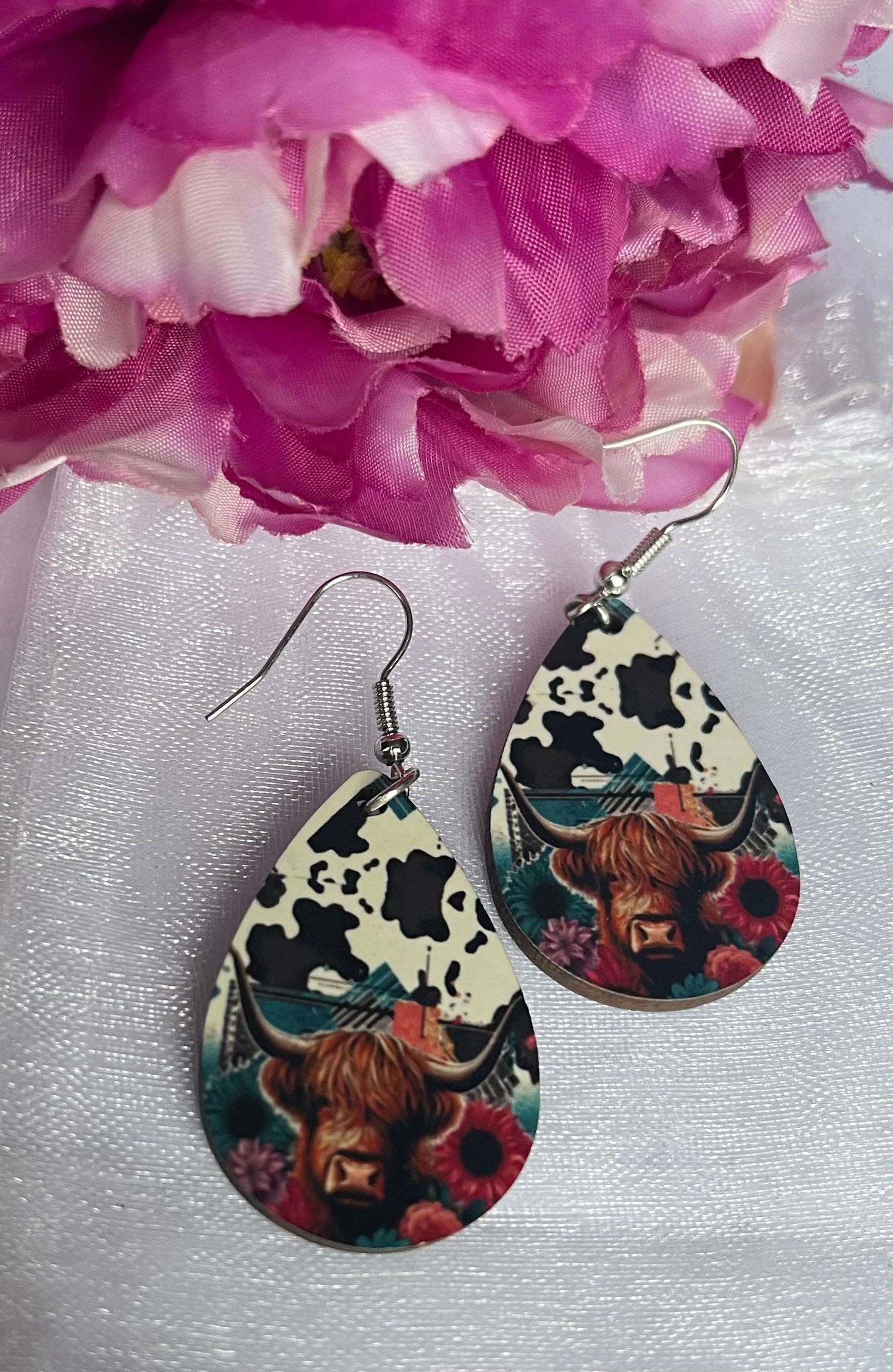 Highland cow earrings
